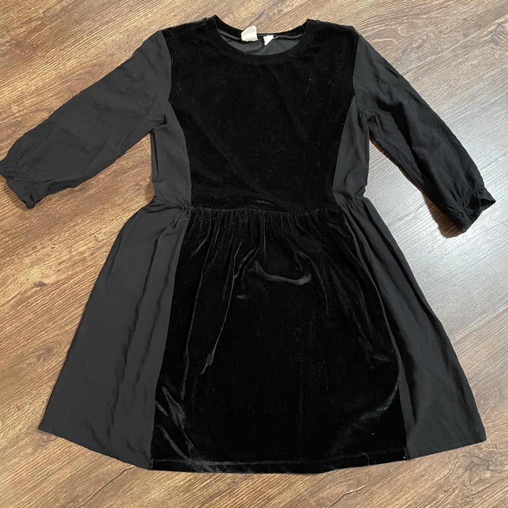 Girls Gap black velvet dress